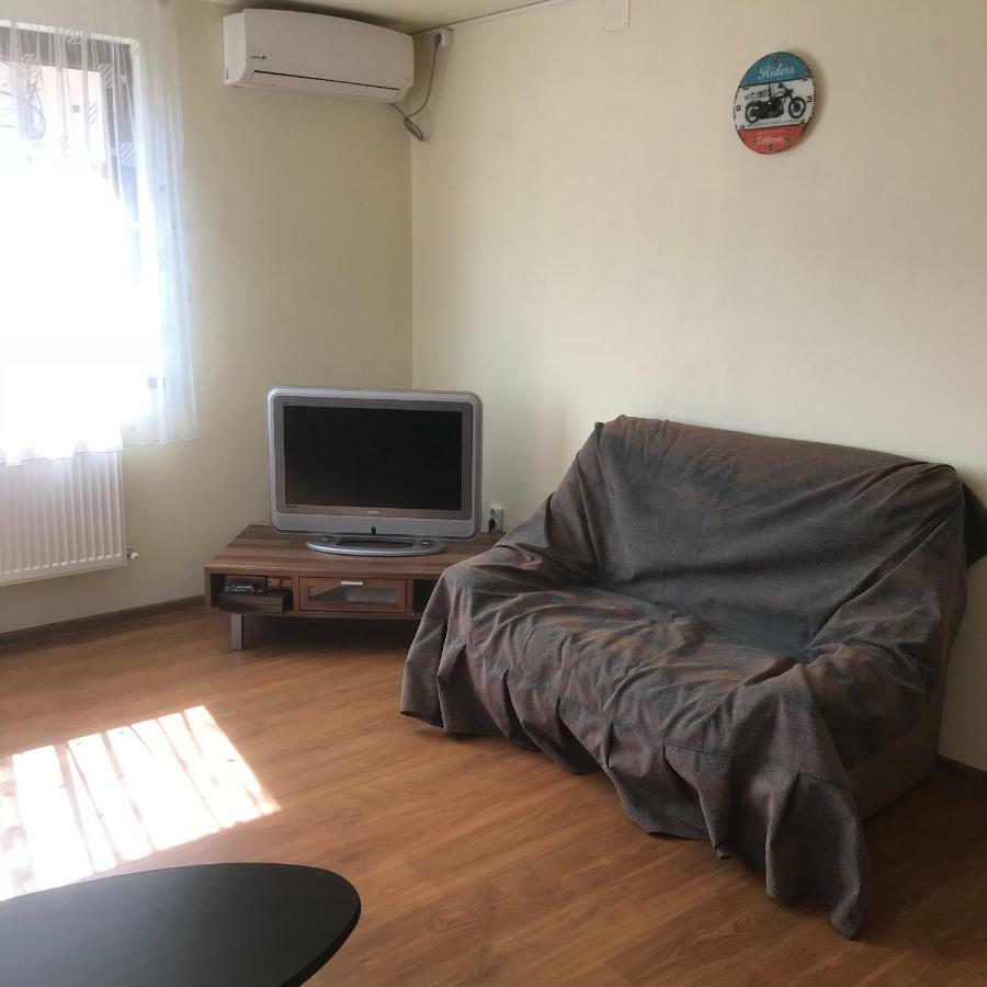 Вілла Casa In Zona Linistita, Campia Turzii Екстер'єр фото